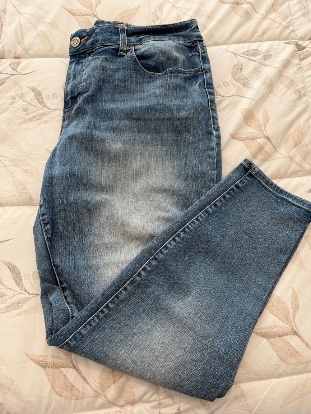 Maurices Women's  Blue Skinny Jeans